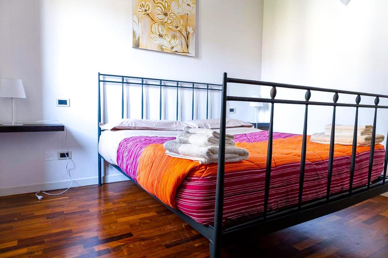Apartamento Casa Marilyn Desenzano del Garda Exterior foto